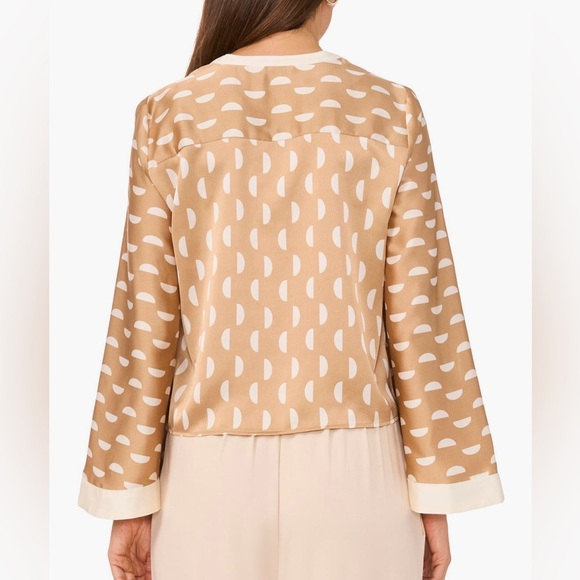 NWOT Halogen Bell Sleeve Button Down Silk Top Size Large - Picture 2 of 4